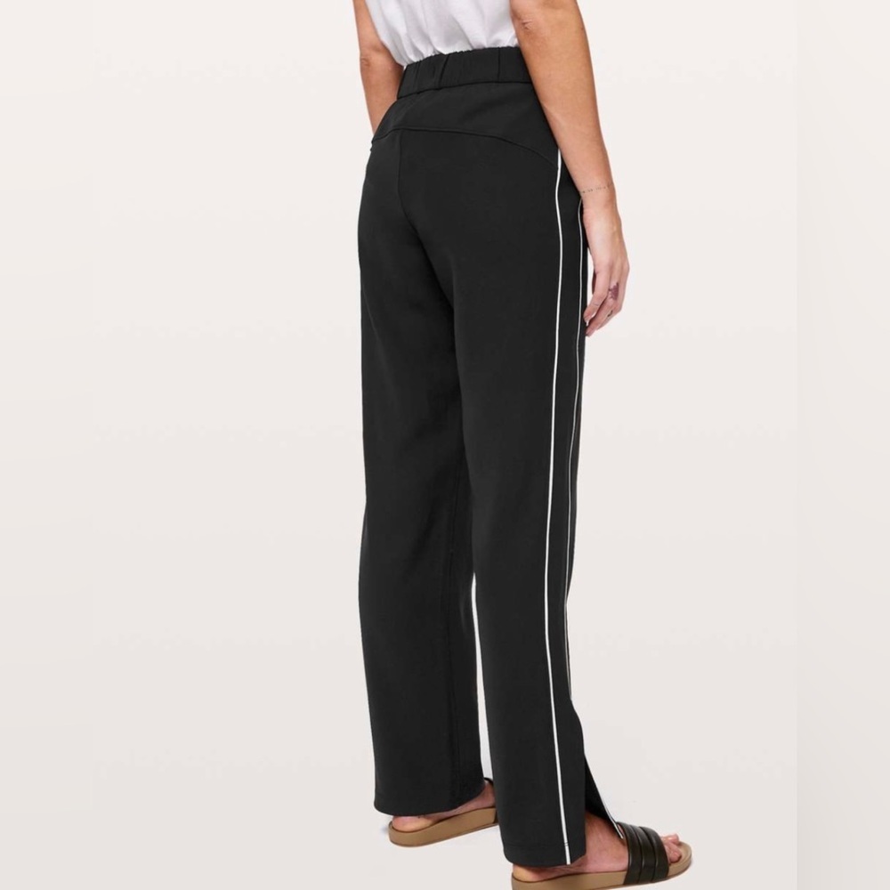 LULULEMON On the Right Track Pant